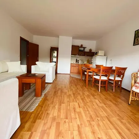 Appartement Bright And Comfortable Apartment In Joya Park