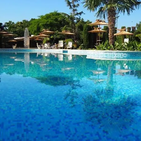 Bright And Comfortable Apartment In Joya Park