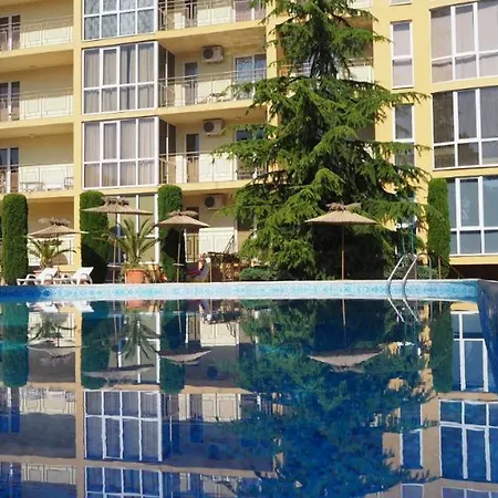 Bright And Comfortable Apartment In Joya Park شقة غولدن ساندز